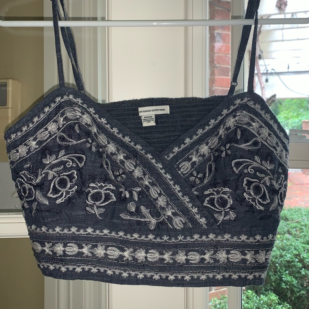 American Eagle crop top